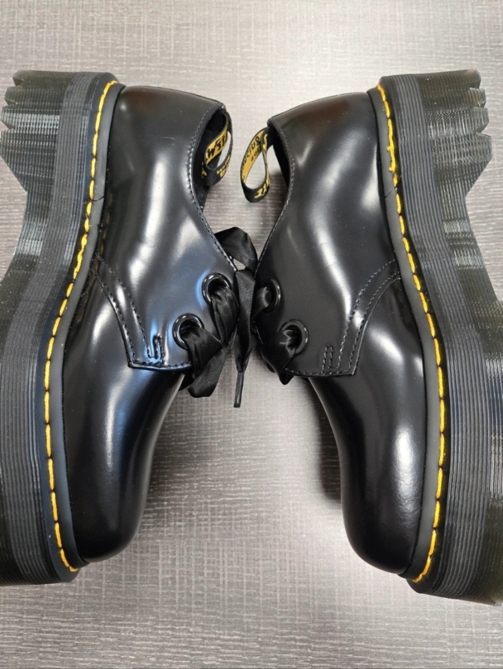 Dr. Martens Holly Platform Leather Oxford Shoes Black Women's US 7 EU 38